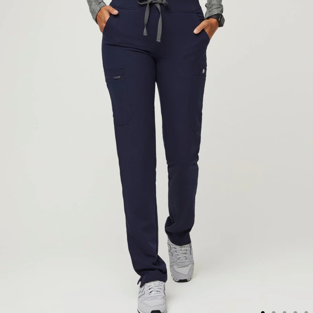 Yola™ Yoga Waistband Skinny Scrub Pants